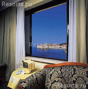 Excelsior Hotel 11
